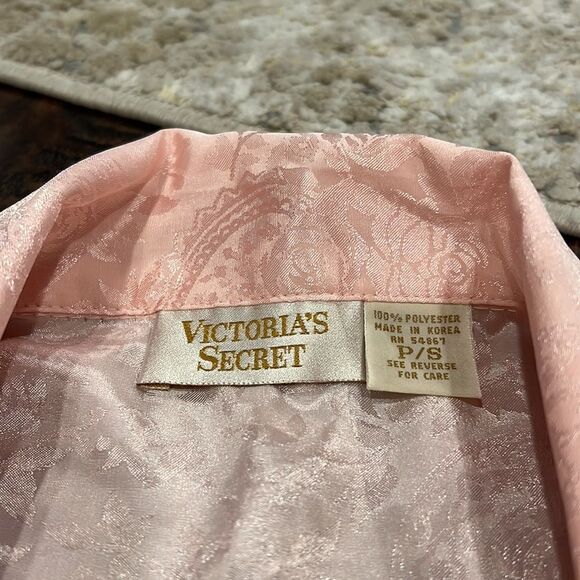 Vintage Victoria’s Secret Gold Label Pink Floral Print Top size S / P but check - Picture 2 of 5